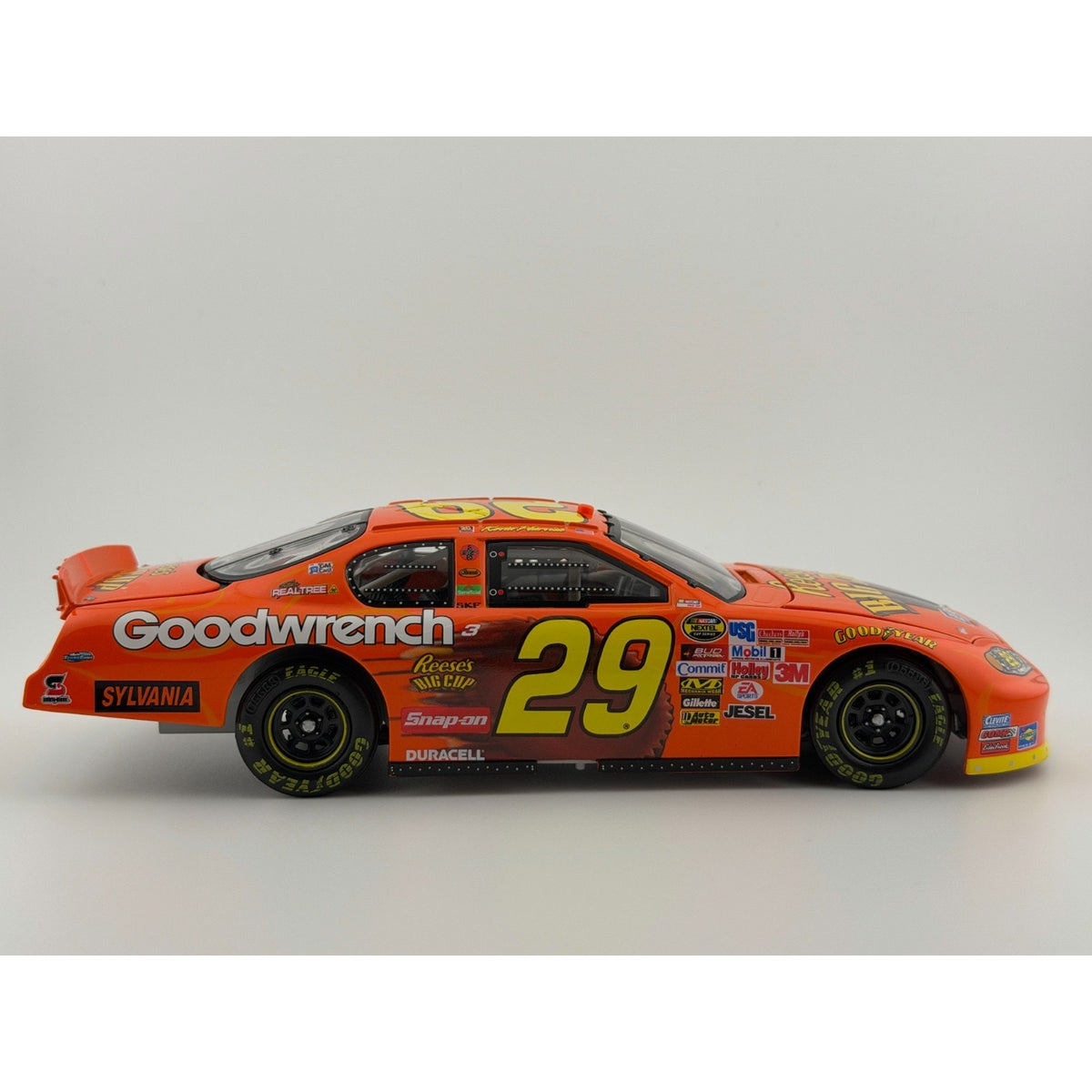 Kevin Harvick #29 GM Goodwrench Reese's Big Cup 2005 Monte Carlo 1:24 1 of 1932