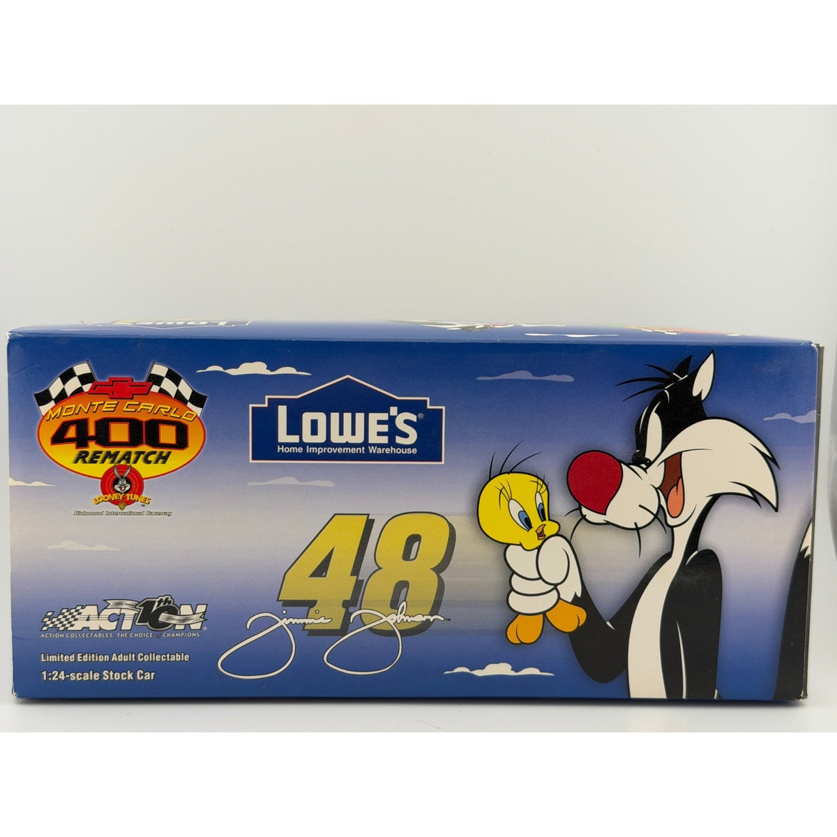 Jimmie Johnson #48 Lowe's Looney Tunes Rematch 2002 Monte Carlo 1/25212 1:24