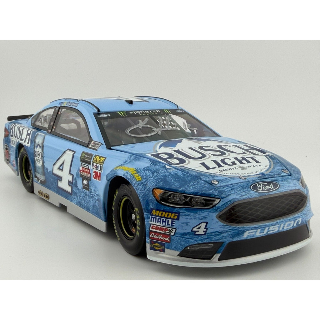 Kevin Harvick #4 Busch Light 2017 Fusion Elite Autographed 1/104 DIN 73