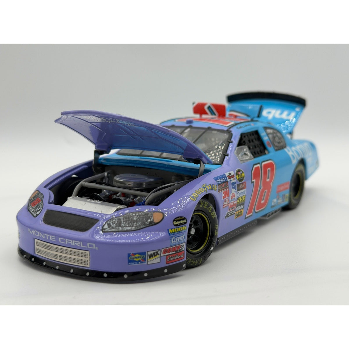 Bobby Labonte #18 Boniva 2005 Monte Carlo 1/996 DIN NASCAR Diecast