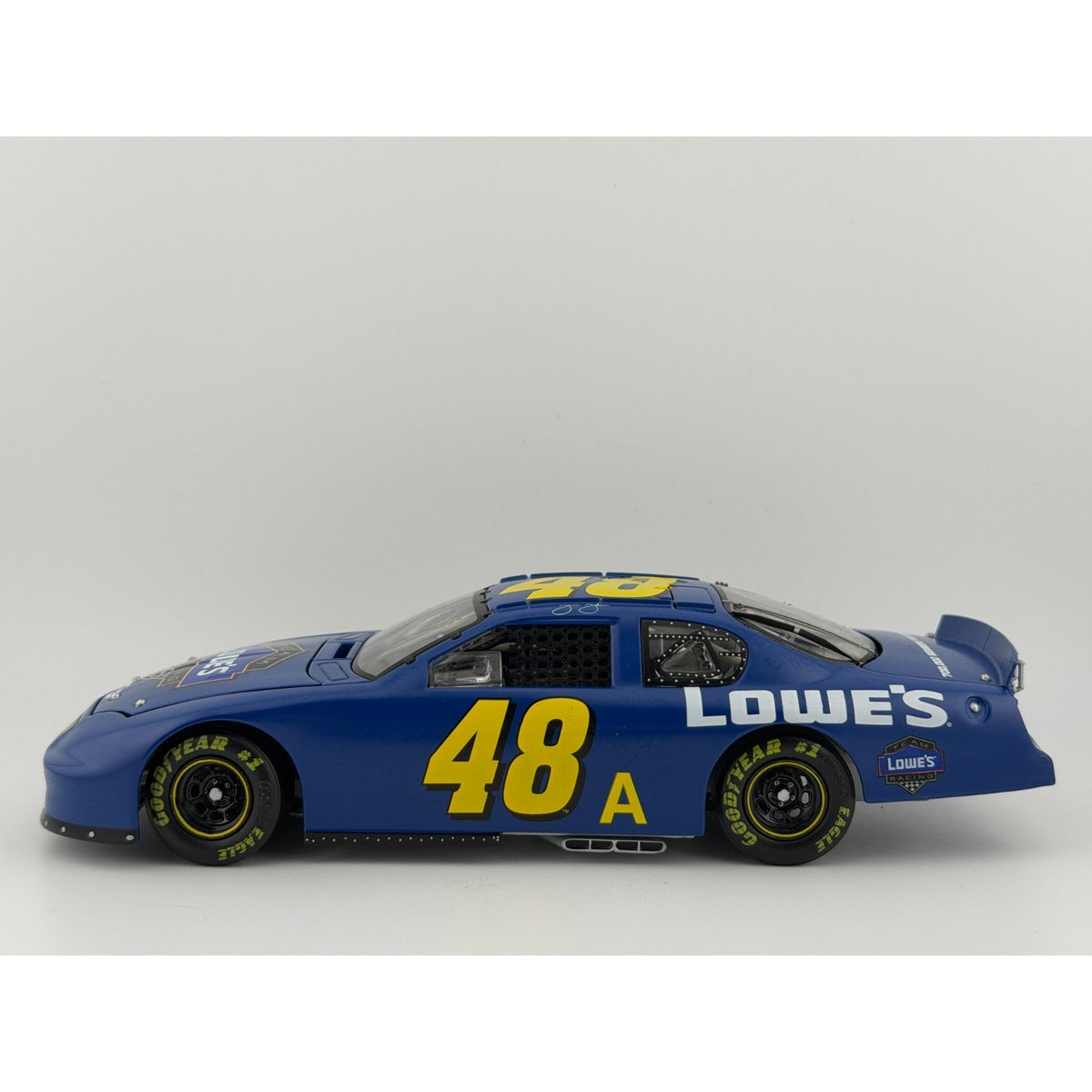 Jimmie Johnson #48 Lowe's Test Car 2005 Monte Carlo ELITE 1/504 DIN 346 1:24
