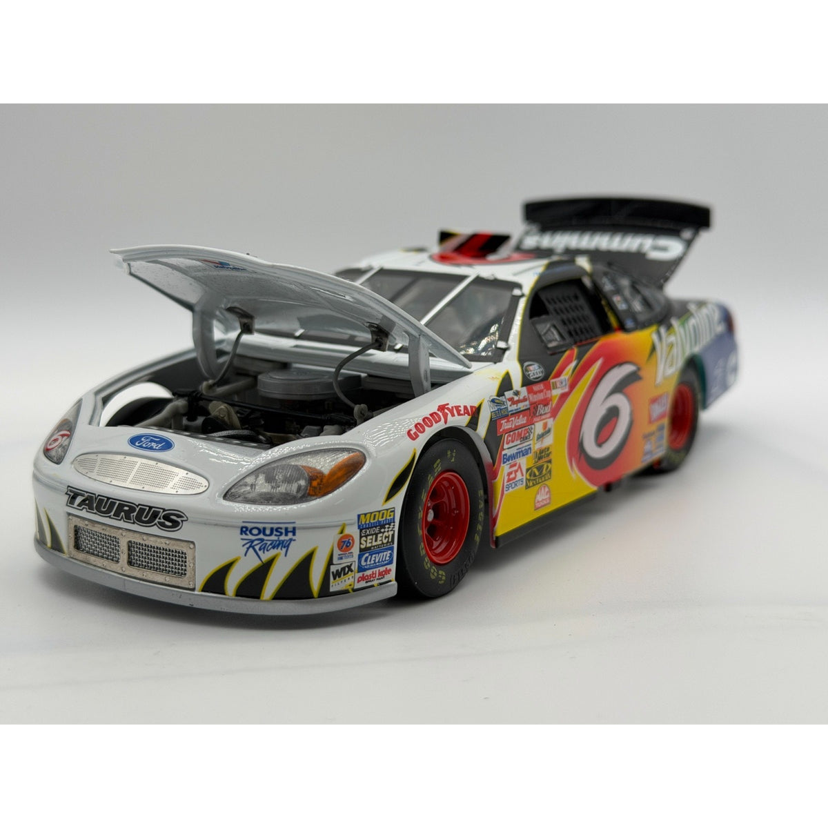 Mark Martin #6 Zerex 2000 Ford Taurus Team Caliber 1/5004 DIN 4833