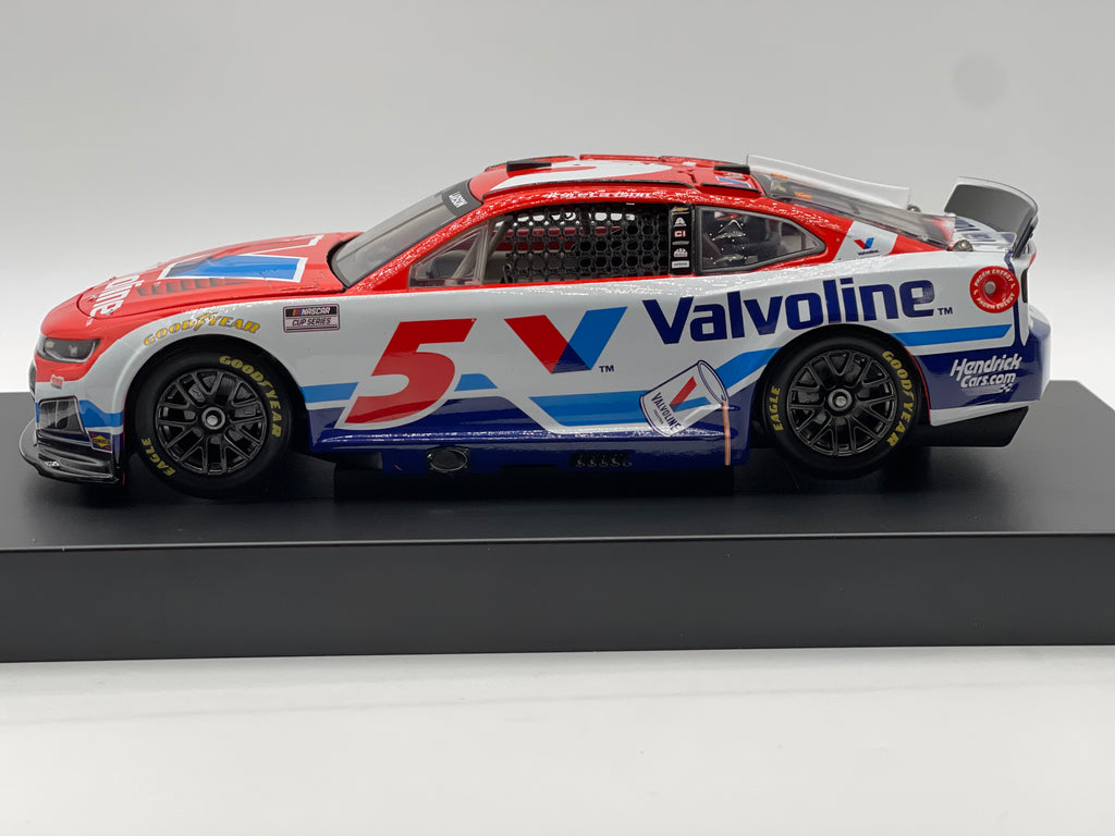 Kyle Larson #5 Valvoline 2026 Chevrolet ELITE 1 of 168 DIN 76
