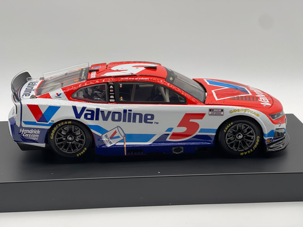 Kyle Larson #5 Valvoline 2026 Chevrolet ELITE 1 of 168 DIN 76