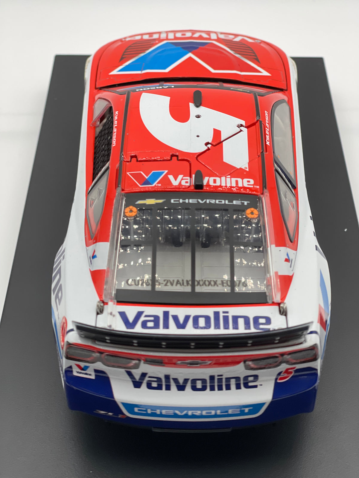 Kyle Larson #5 Valvoline 2026 Chevrolet ELITE 1 of 168 DIN 76