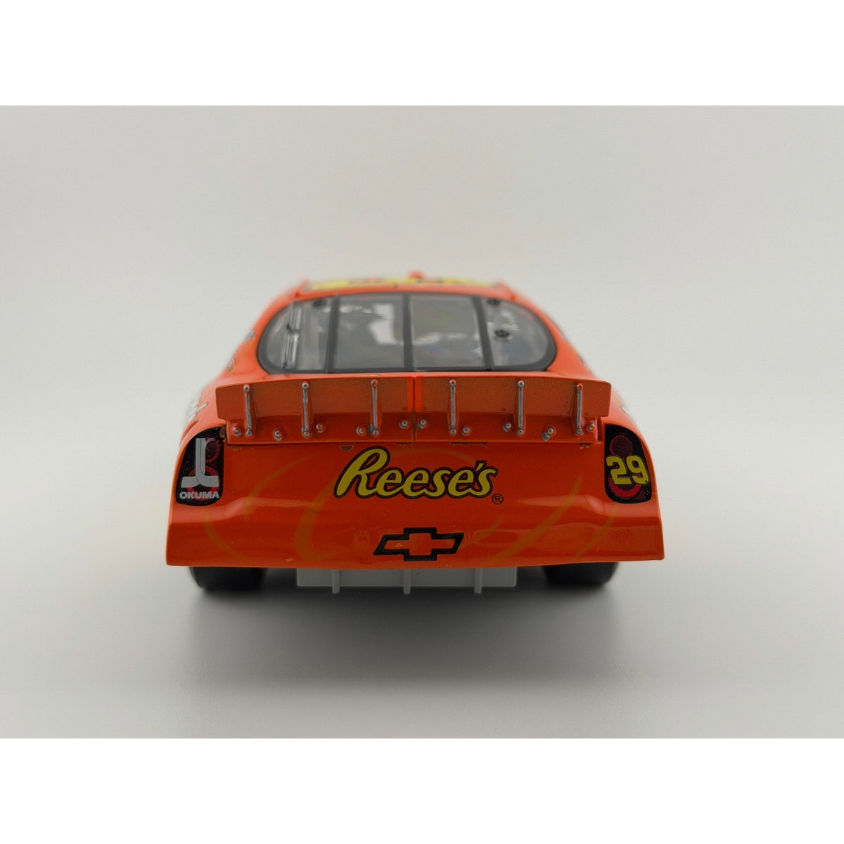 Kevin Harvick #29 GM Goodwrench Reese's Big Cup 2005 Monte Carlo 1:24 1 of 1932