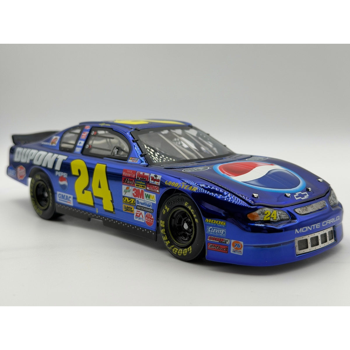 Jeff Gordon #24 DuPont Pepsi Talladega 2002 Elite Color Chrome 1/2504
