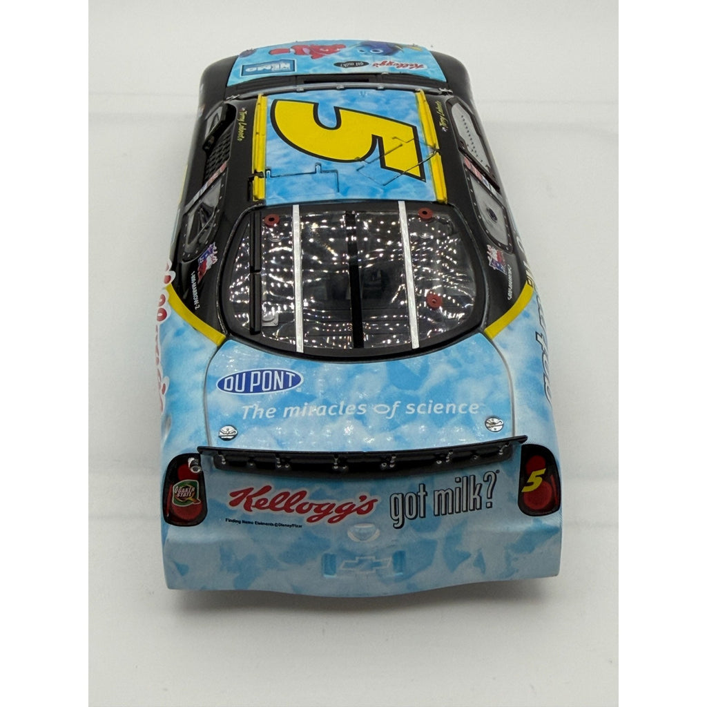 Terry Labonte #5 Kellogg's Got Milk Finding Nemo 2003 Team Caliber 1/1800
