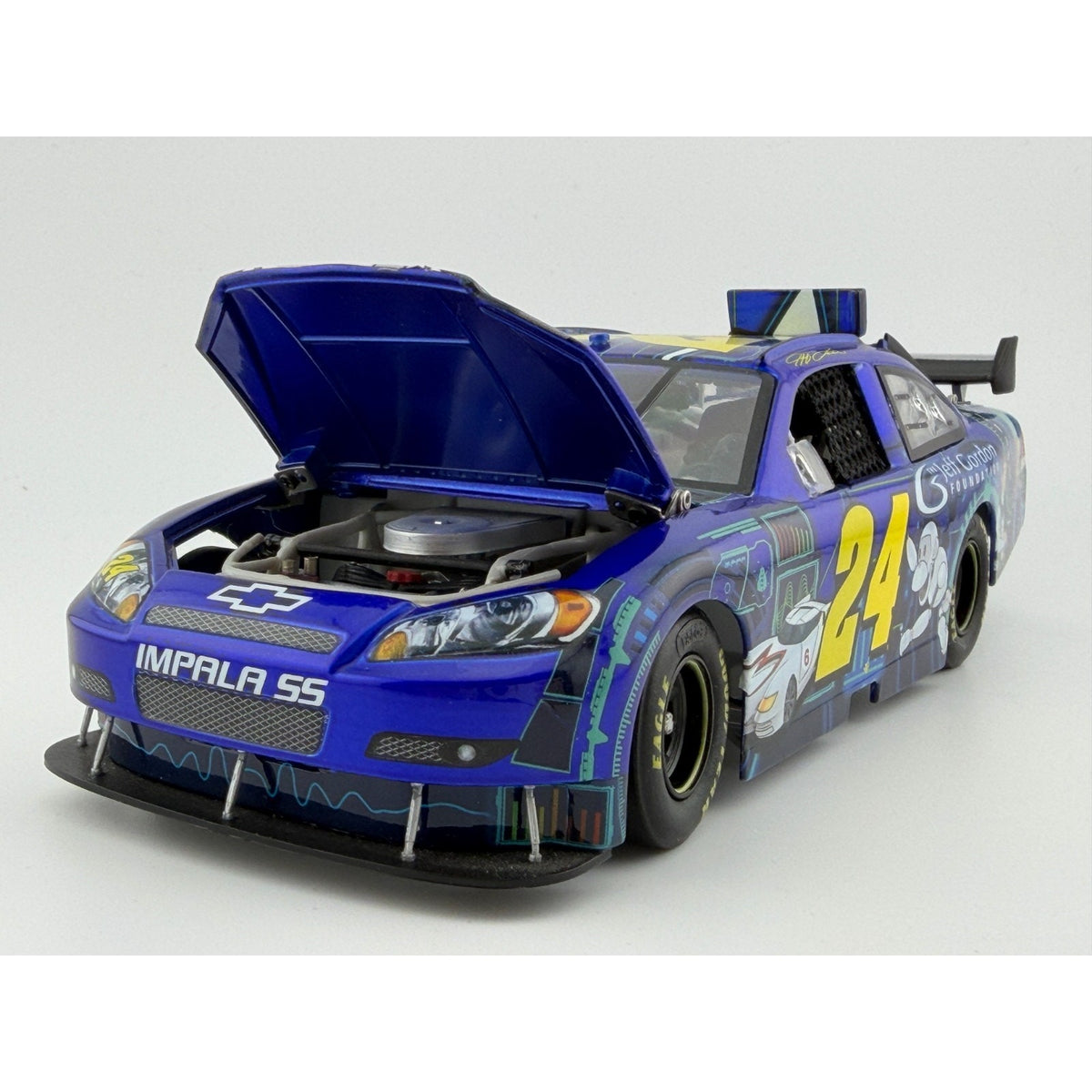 Jeff Gordon #24 Foundation Speed Racer 2009 Impala SS 1/1572 DIN 446 1:24