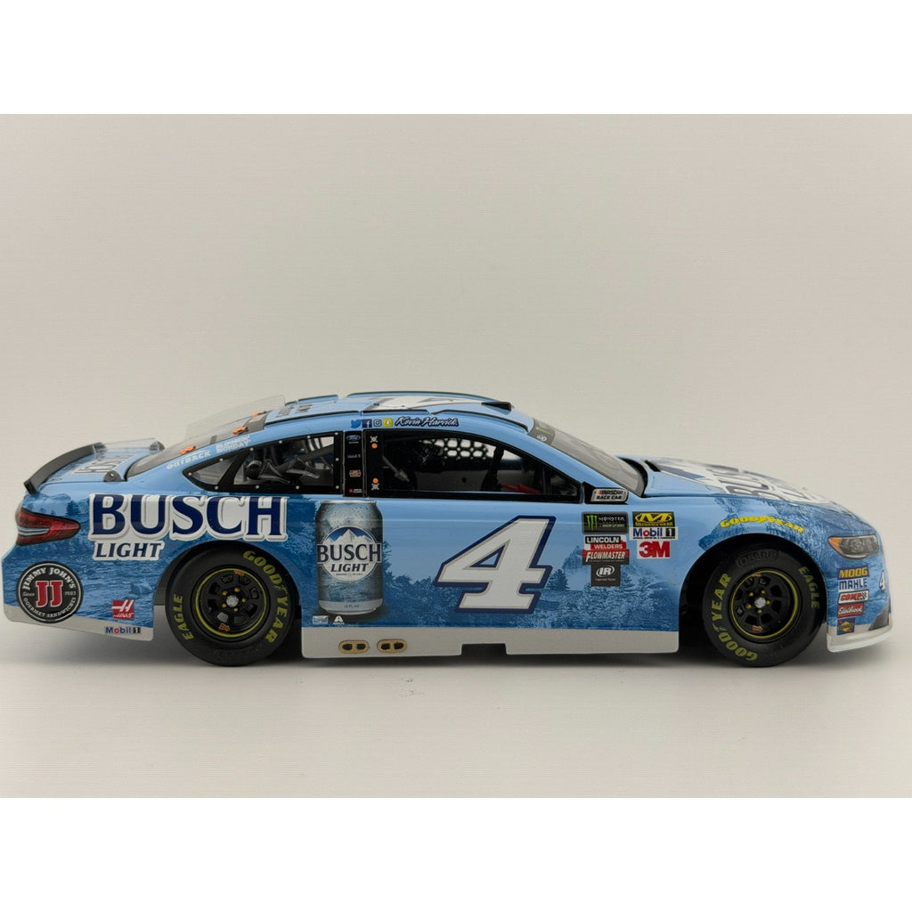 Kevin Harvick #4 Busch Light 2017 Fusion Elite Autographed 1/104 DIN 73