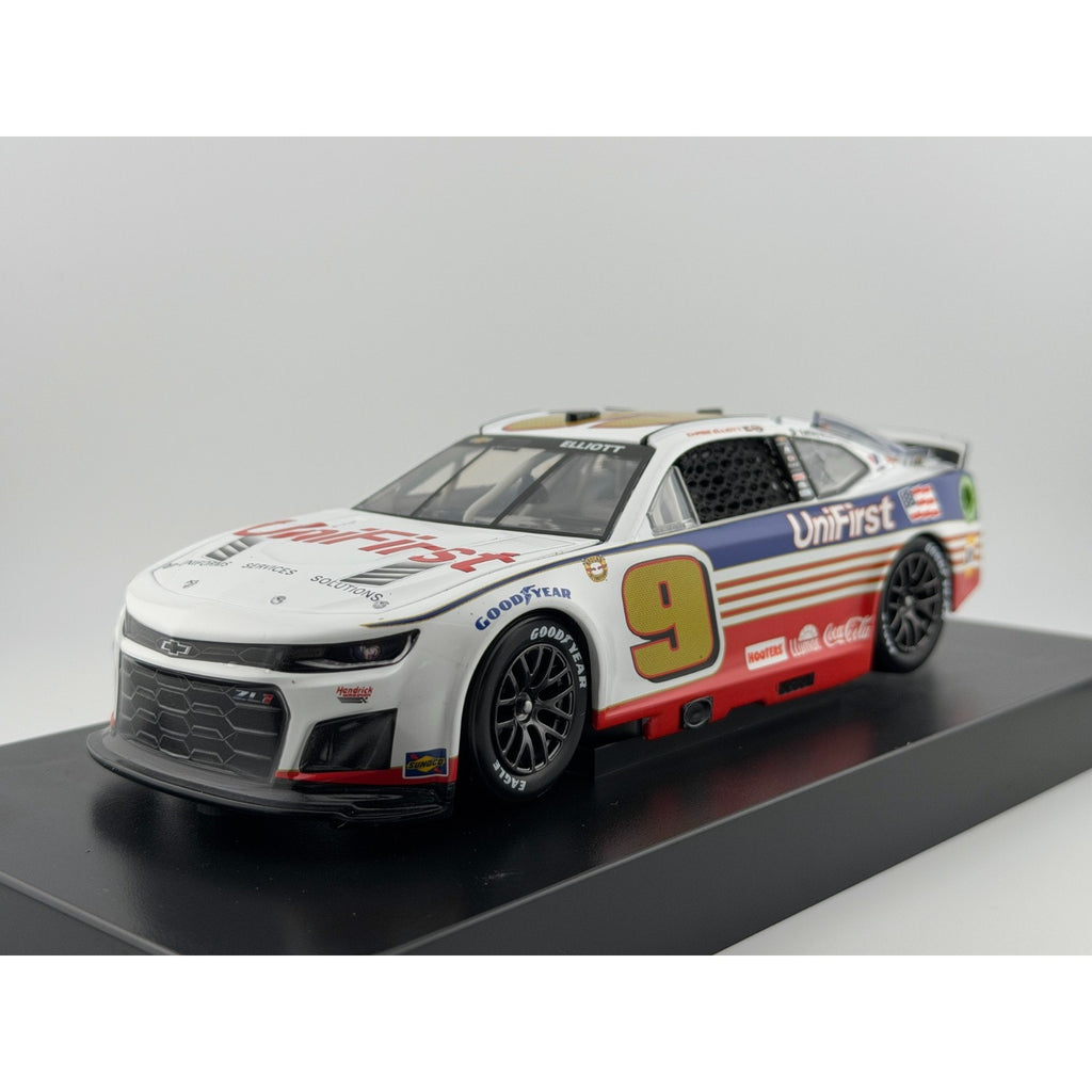 Chase Elliott #9 UniFirst Throwback 2024 Camaro ZL1 ELITE 1/274 DIN 6