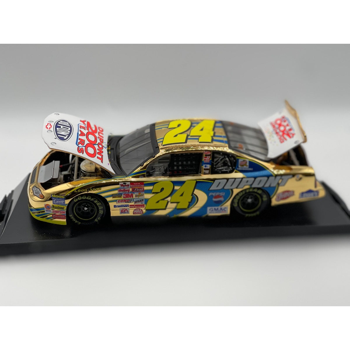 Jeff Gordon #24 DuPont 200th Anniversary 2002 Monte Carlo Gold Chrome 1/2508