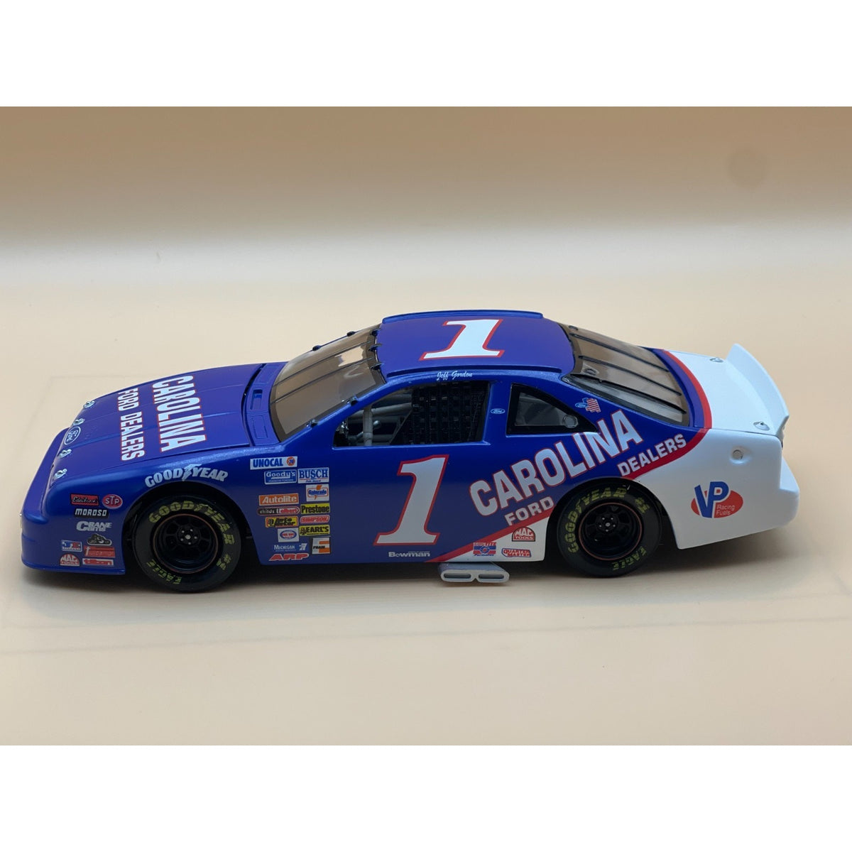 Jeff Gordon #1 Carolina Ford 1991 Ford 124 Limited Edition NASCAR Diecast Rookie