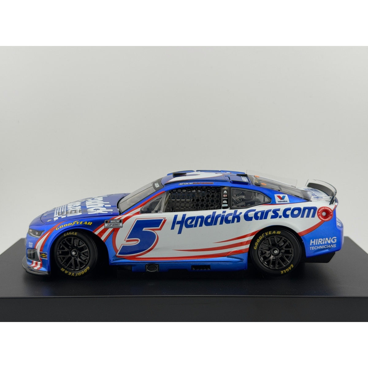 Kyle Larson #5 HendrickCars.com 2026 Camaro Liquid Color 1 of 48 DIN 46