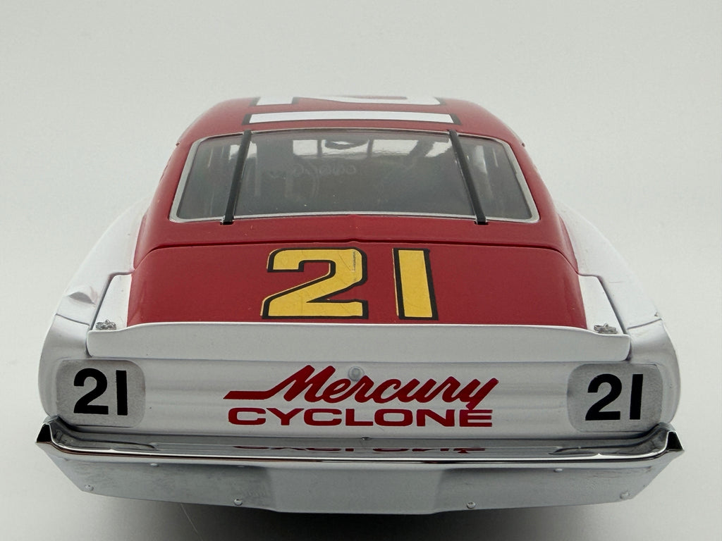 Cale Yarborough #21 60 Minute Cleaners 1968 Mercury Cyclone University of Racing Legends 1:24 - photo 9