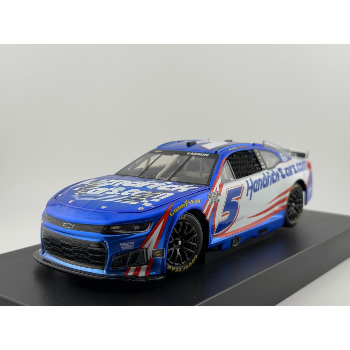 Kyle Larson #5 HendrickCars.com 2026 Camaro Liquid Color 1 of 48 DIN 46