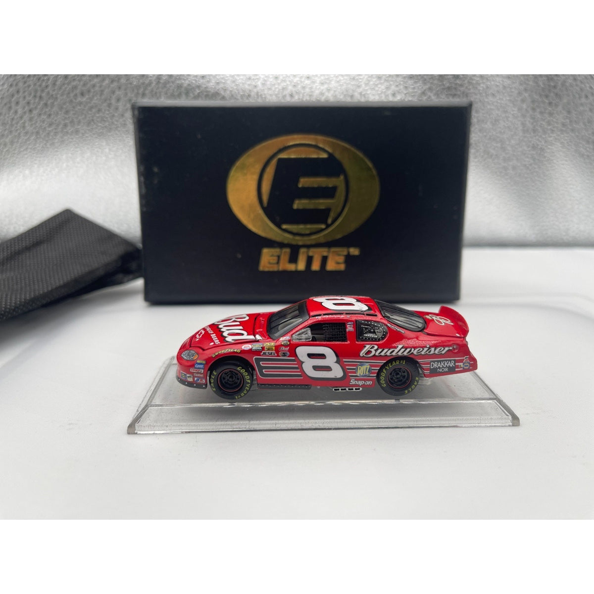 RCCA ELITE 1:64 Dale Earnhardt Jr. #8 Budweiser 2004 Chevy Monte Carlo 1 Of 2,400