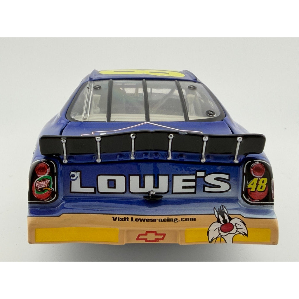 Jimmie Johnson #48 Lowe's Looney Tunes Rematch 2002 Monte Carlo 1/25212 1:24
