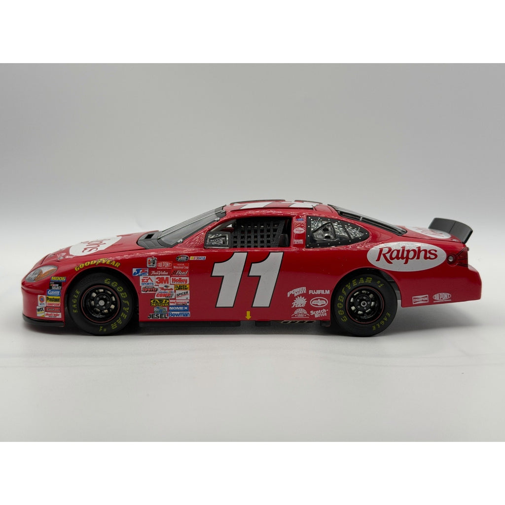 Brett Bodine #11 Ralphs 2000 Ford Taurus Team Caliber 1/2340 DIN 374