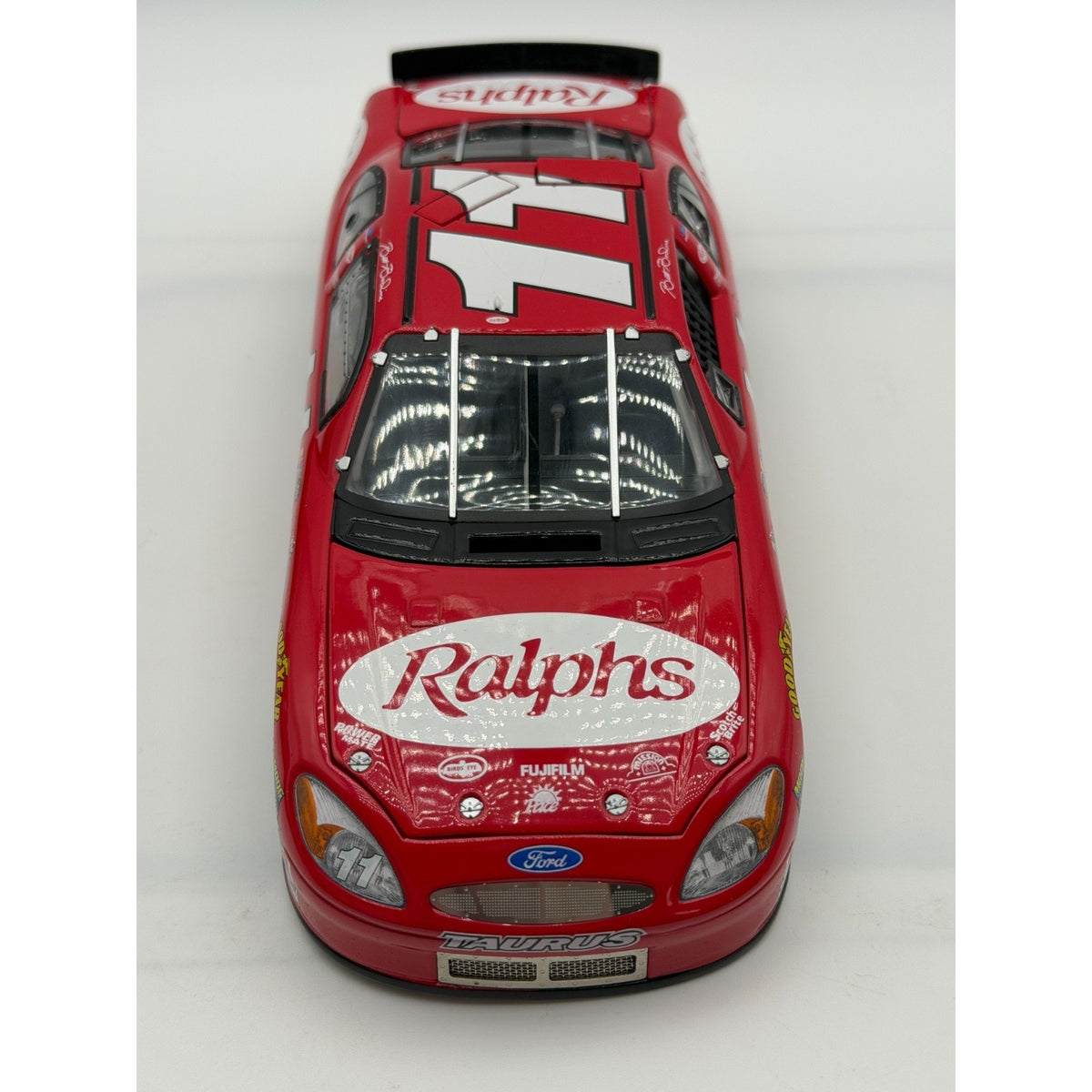 Brett Bodine #11 Ralphs 2000 Ford Taurus Team Caliber 1/2340 DIN 374
