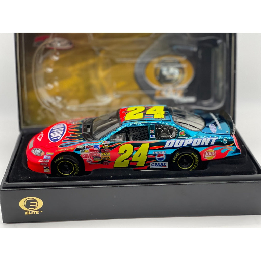 Jeff Gordon #24 DuPont 2004 Monte Carlo ELITE Color Chrome 1:24 1/804 DIN 254