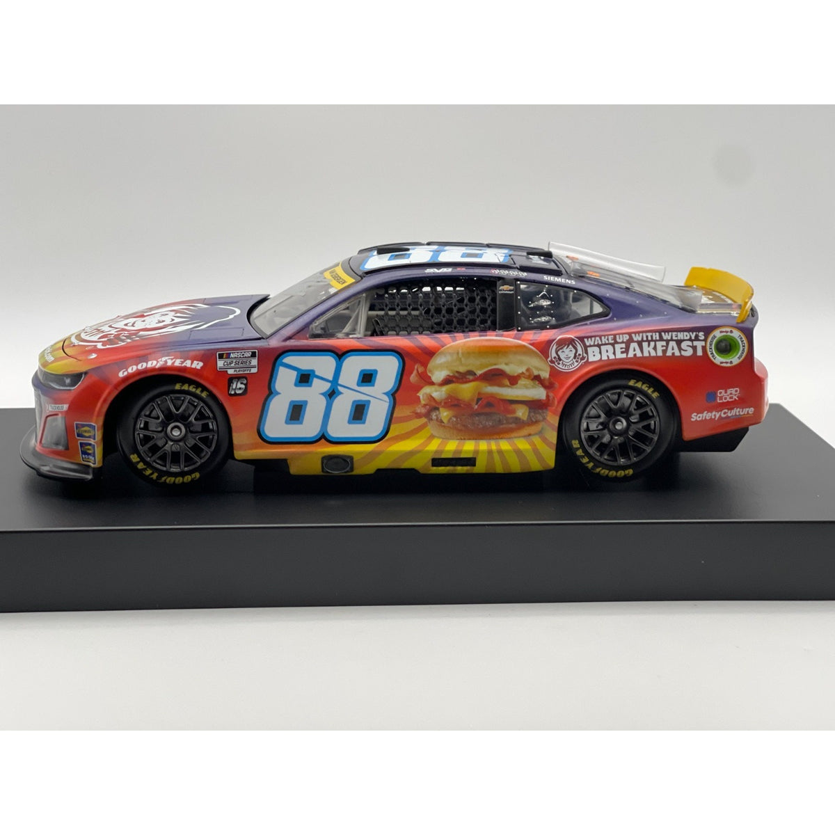 Shane van Gisbergen #88 Wendy's Breakfast Baconator 2025 Auto 1:24 1/132