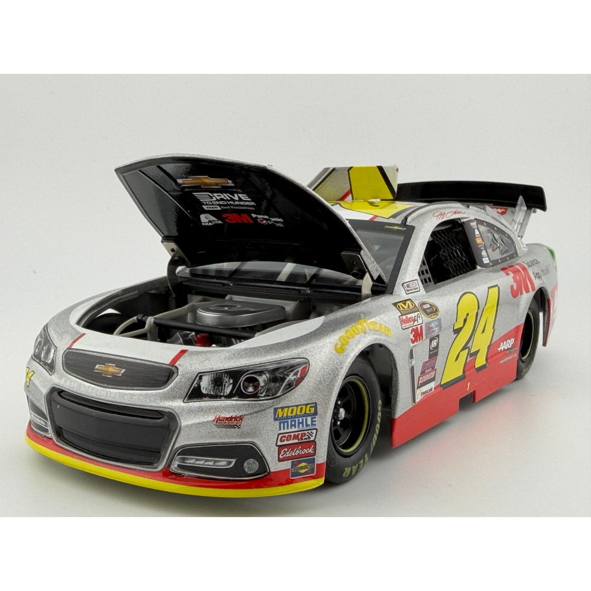 Jeff Gordon #24 3M Raceday 2015 Chevrolet SS 1:24 1/1705 DIN 1603