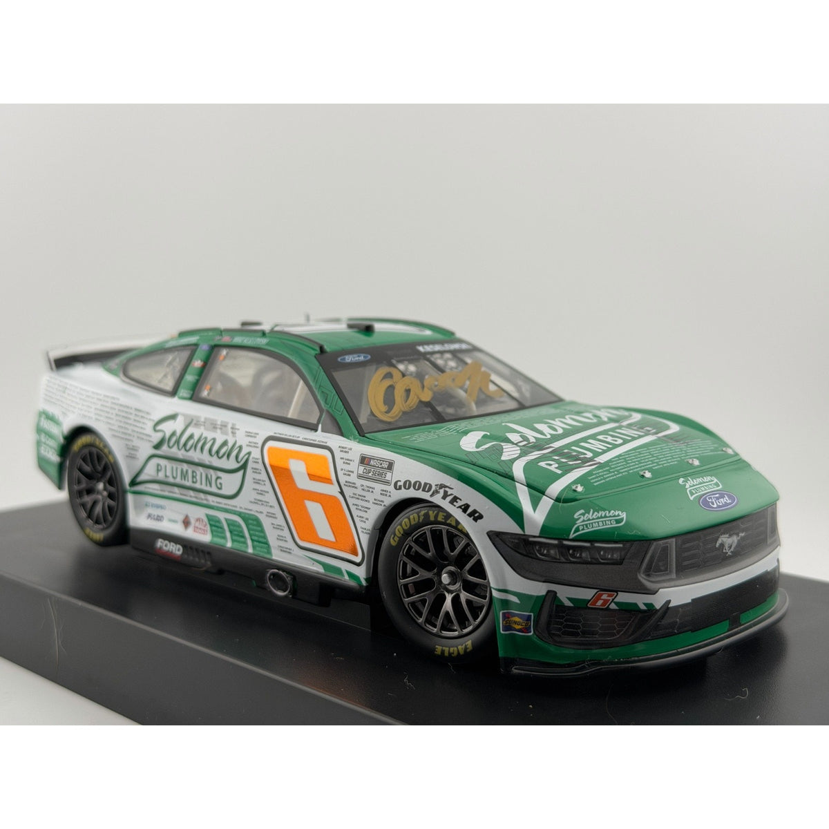 Brad Keselowski #6 Solomon Plumbing Veterans 2024 Mustang Autographed 1/144 DIN 76
