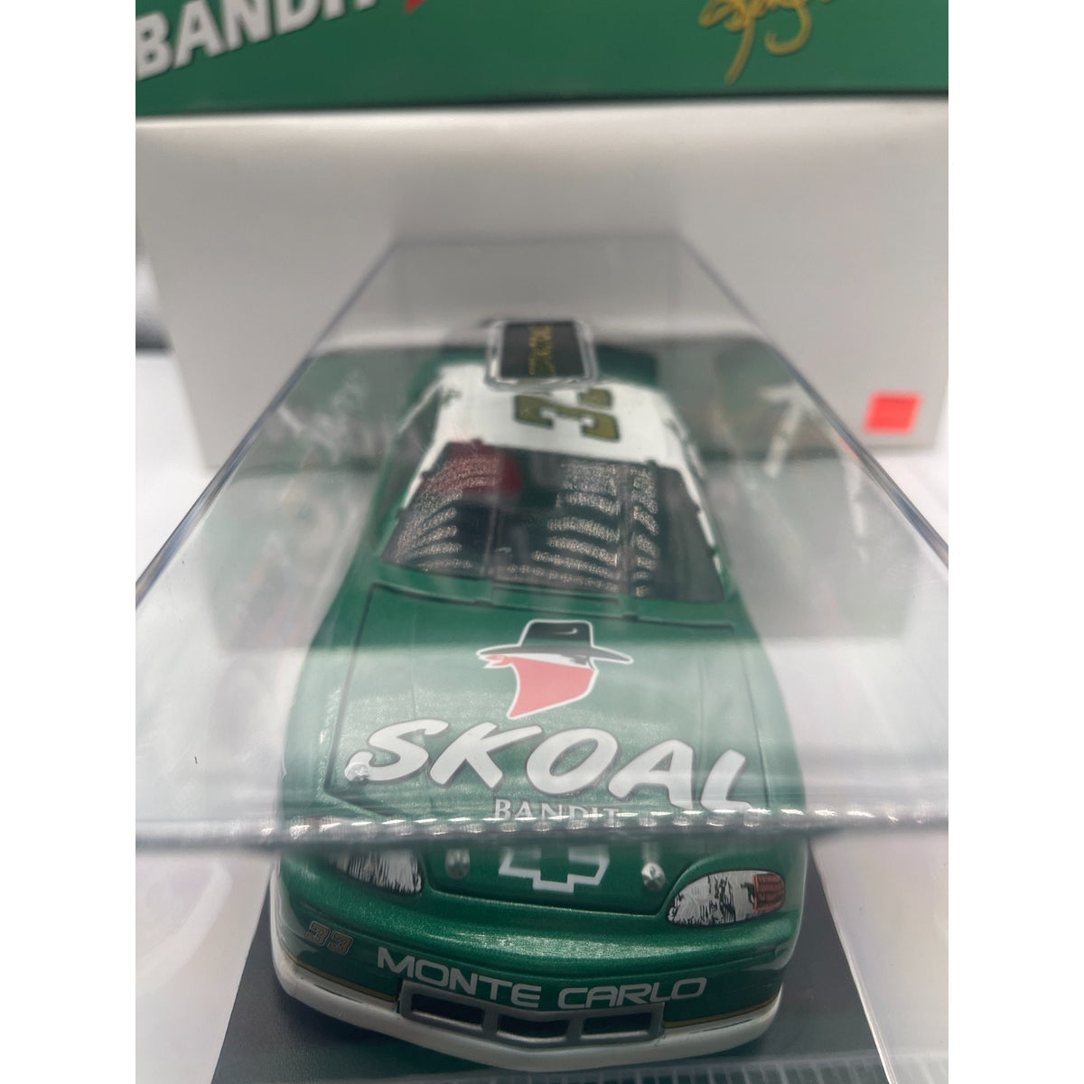 Ken Schrader #33 Skoal Bandit 1997 Monte Carlo Action Bank 1:24 1/4500