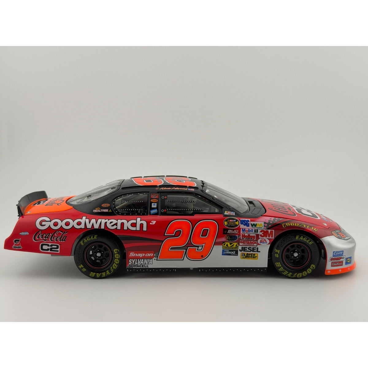 Kevin Harvick #29 GM Goodwrench Coca-Cola C2 2004 Monte Carlo Auto COA 1:24