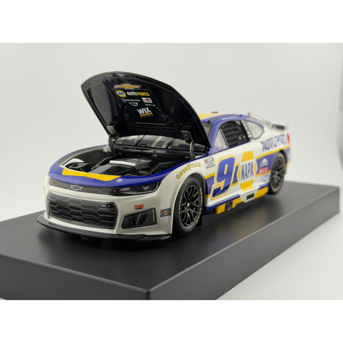 Chase Elliott #9 NAPA 2026 Camaro Liquid Color 1 of 48 DIN 19 Rare 1:24 Diecast