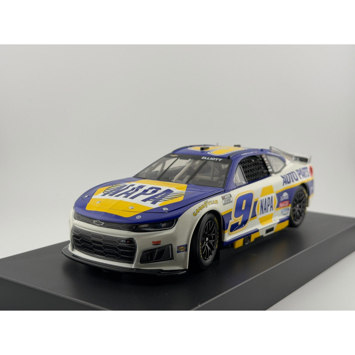 Chase Elliott #9 NAPA 2026 Camaro Liquid Color 1 of 48 DIN 19 Rare 1:24 Diecast