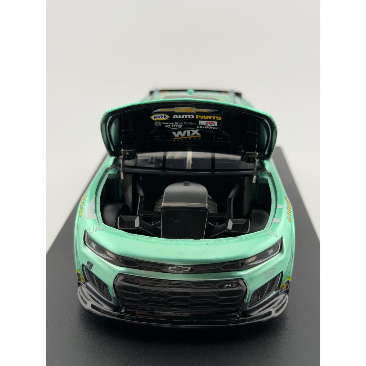 Chase Elliott #9 UniFirst 2026 Chevrolet Camaro Liquid Color 1 of 48 DIN 29