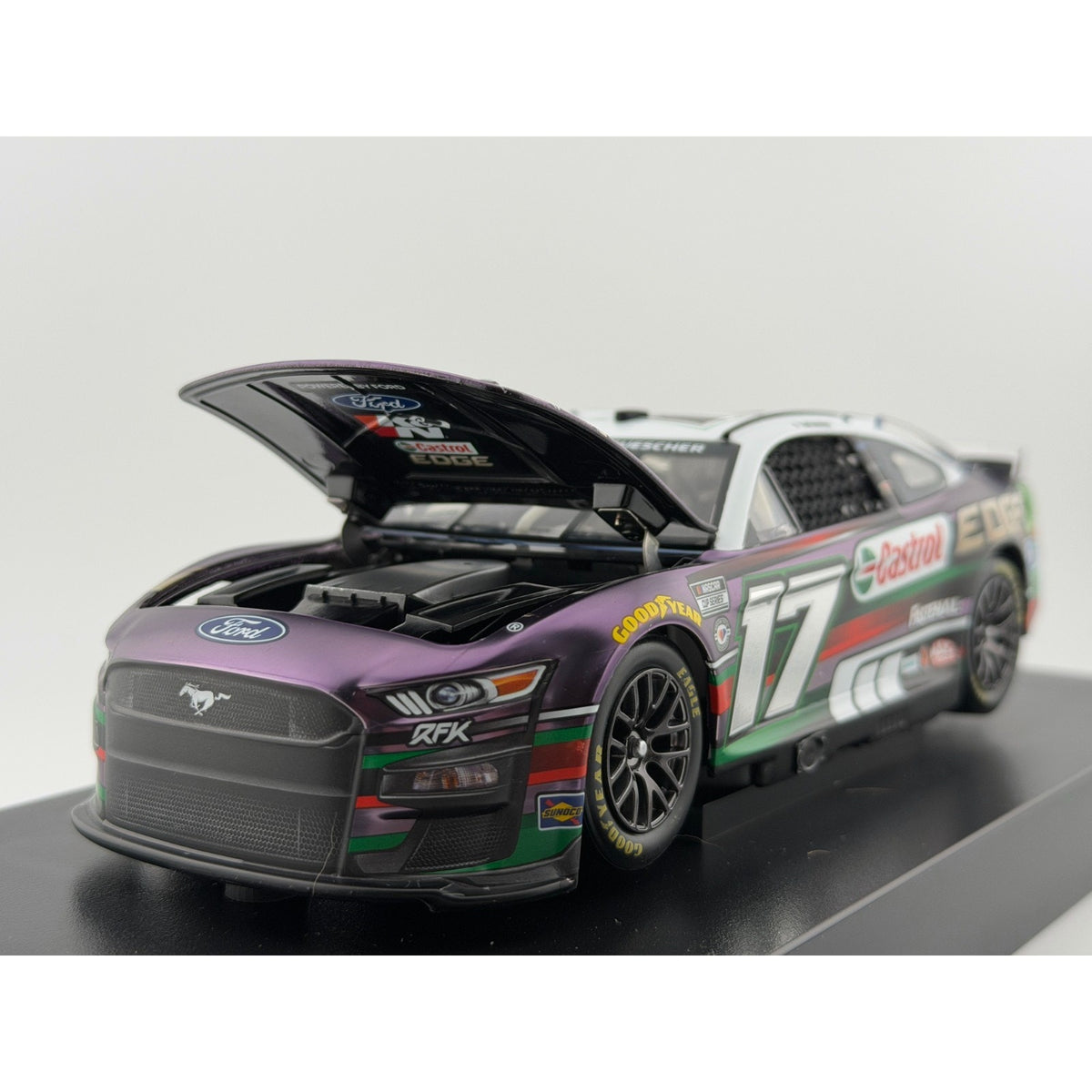 Chris Buescher #17 Castrol 2023 Mustang Color Chrome 1:24 1/84 DIN 65