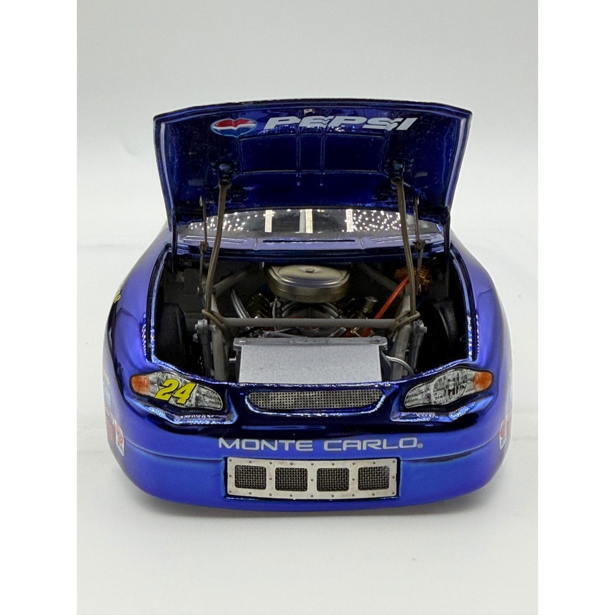 Jeff Gordon #24 DuPont Pepsi Talladega 2002 Elite Color Chrome 1/2504