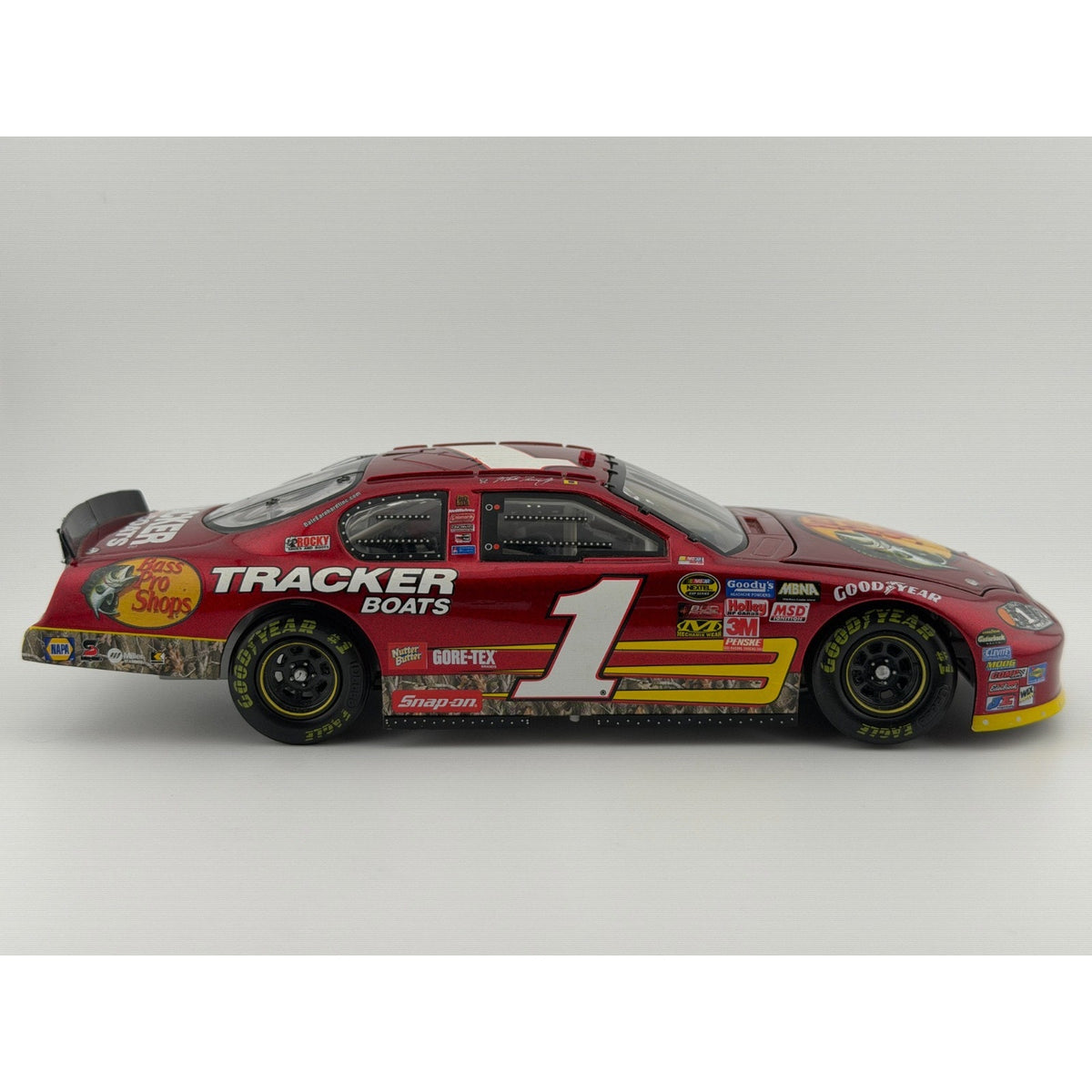 Martin Truex Jr. #1 Bass Pro Shops 2005 Monte Carlo RCCA Club Car 1/408 DIN 210