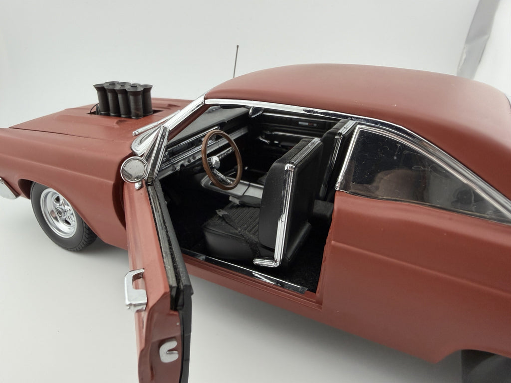 GMP #6004 interior with door open