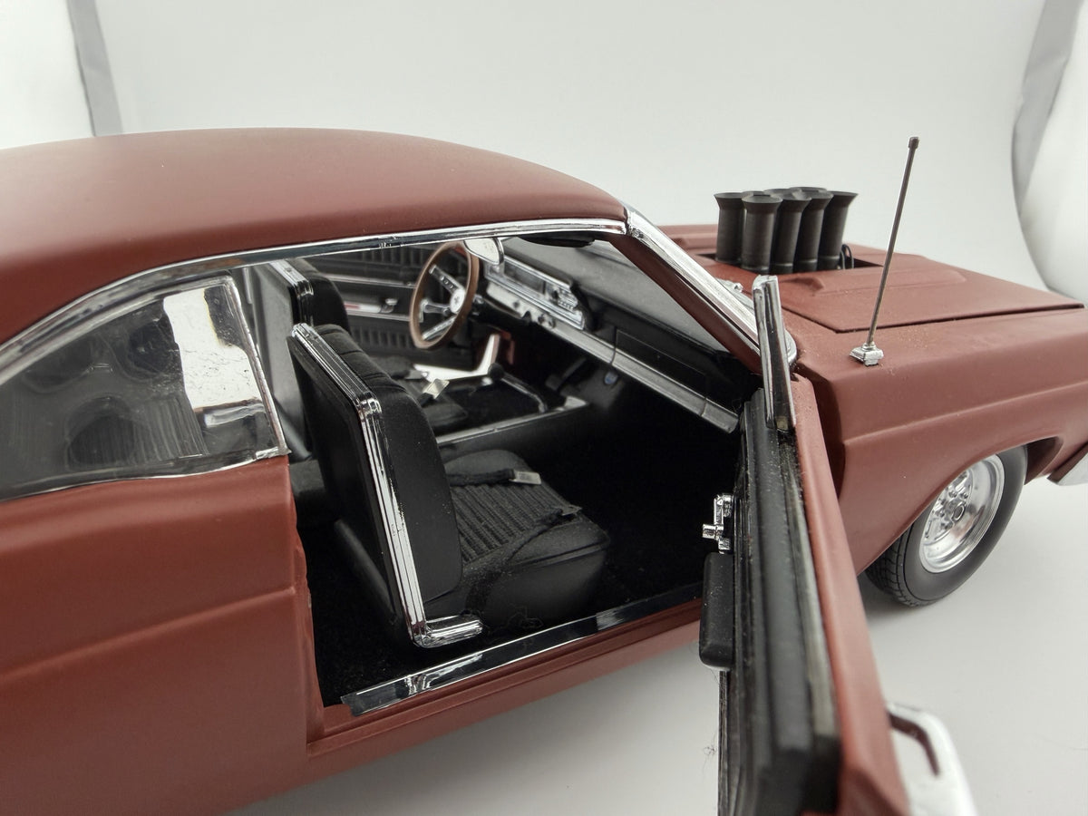 GMP #6004 interior detail