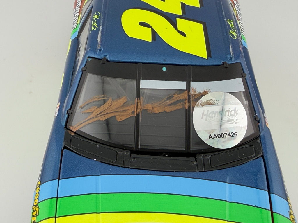Jeff Gordon #24 DuPont 1994 Coca-Cola 600 Win Candy Finish dual autographed Jeff Gordon Rick Hendrick 1:24 1 of 96 DIN 40 - photo 8