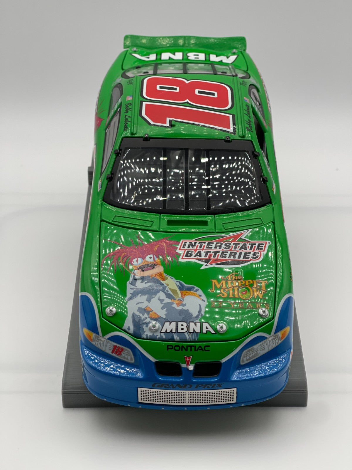 Bobby Labonte #18 Interstate Batteries Muppets 25th Anniversary 2002 1:24