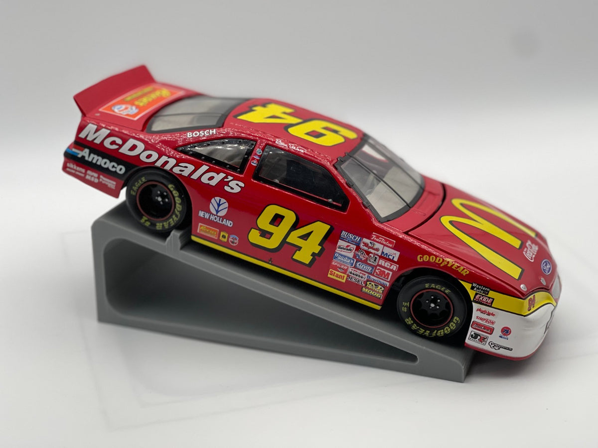 Bill Elliott #94 McDonald's 1997 Thunderbird 1:24 NASCAR Diecast 1/3500