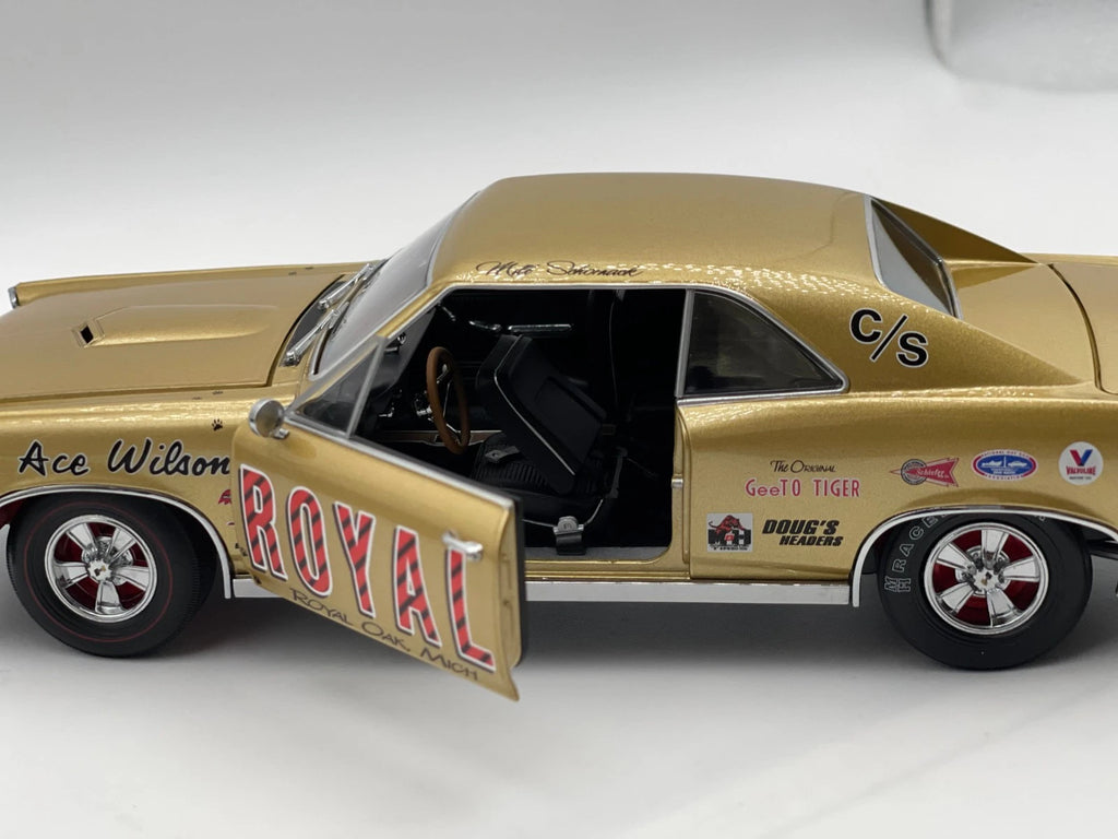 Milt Schornack & Walt Holyfield Present Ace Wilson's 1966 Royal Bobcat GTO - original photograph 8
