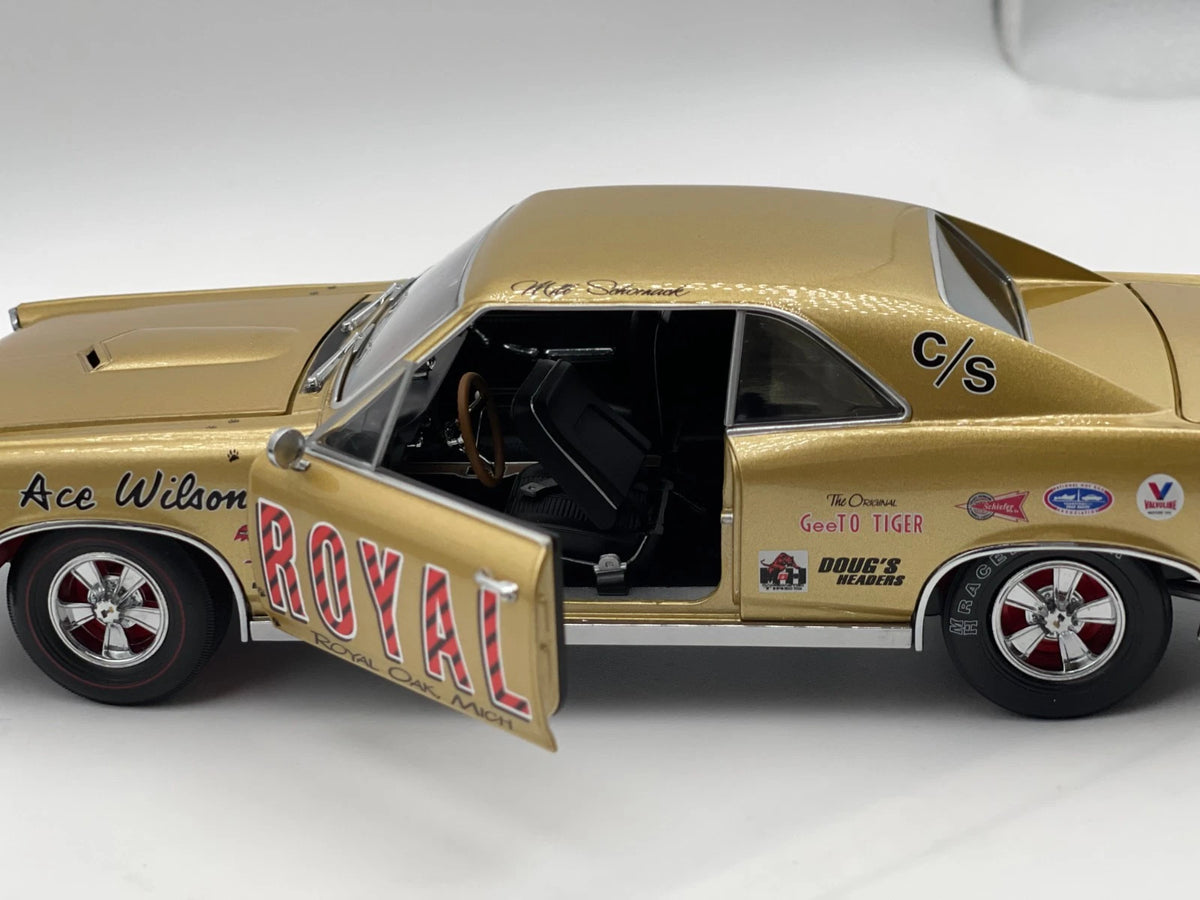 Milt Schornack & Walt Holyfield Present Ace Wilson's 1966 Royal Bobcat GTO - original photograph 8