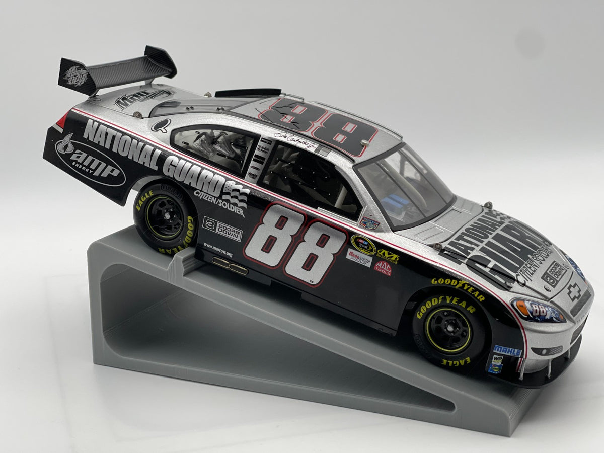 Dale Earnhardt Jr. #88 National Guard Citizen Soldier 2008 Impala SS 1:24 - original photograph 5