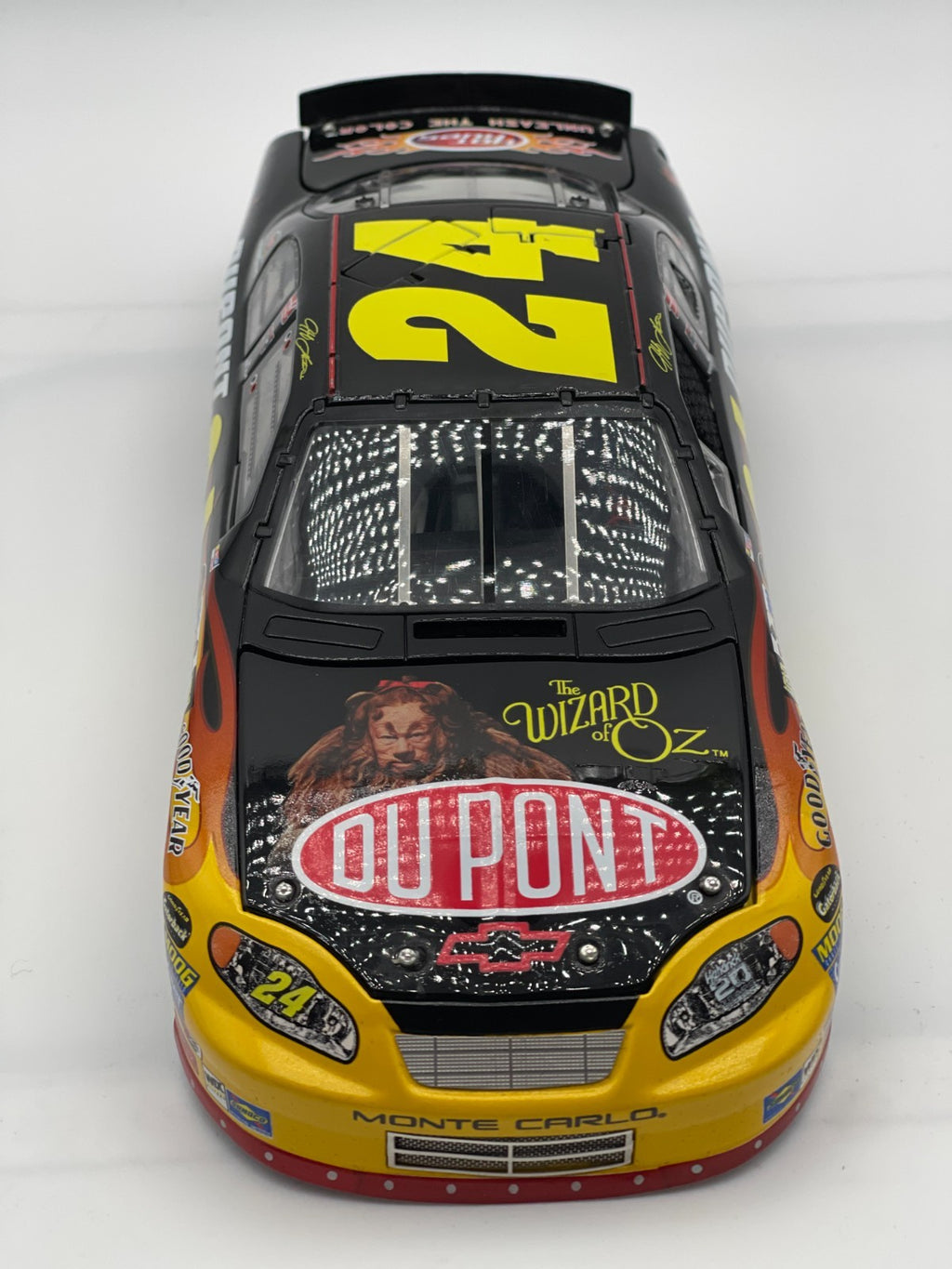 Jeff Gordon #24 DuPont / Wizard of Oz 2004 Monte Carlo ELITE 1:24 1/2700