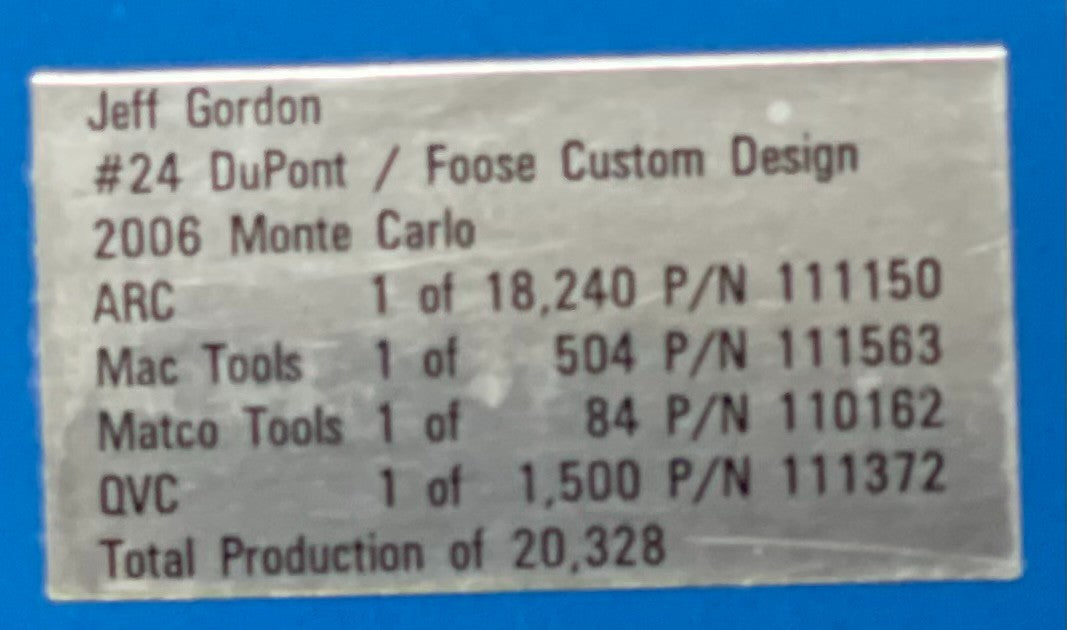 Jeff Gordon #24 DuPont Foose Custom Design 2006 Monte Carlo 1:24 NASCAR