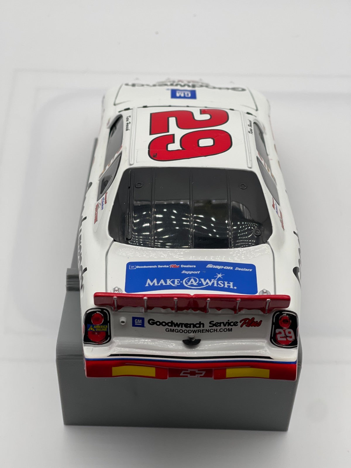 Kevin Harvick #29 GM Goodwrench Make A Wish 2001 Black Window Car 1:24