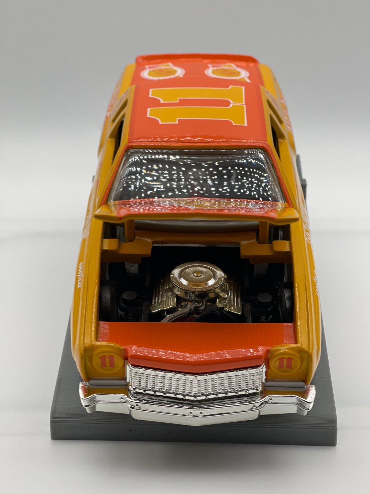 Cale Yarborough #11 Holly Farms 1976 Chevy Malibu 1:24 NASCAR 1/5640