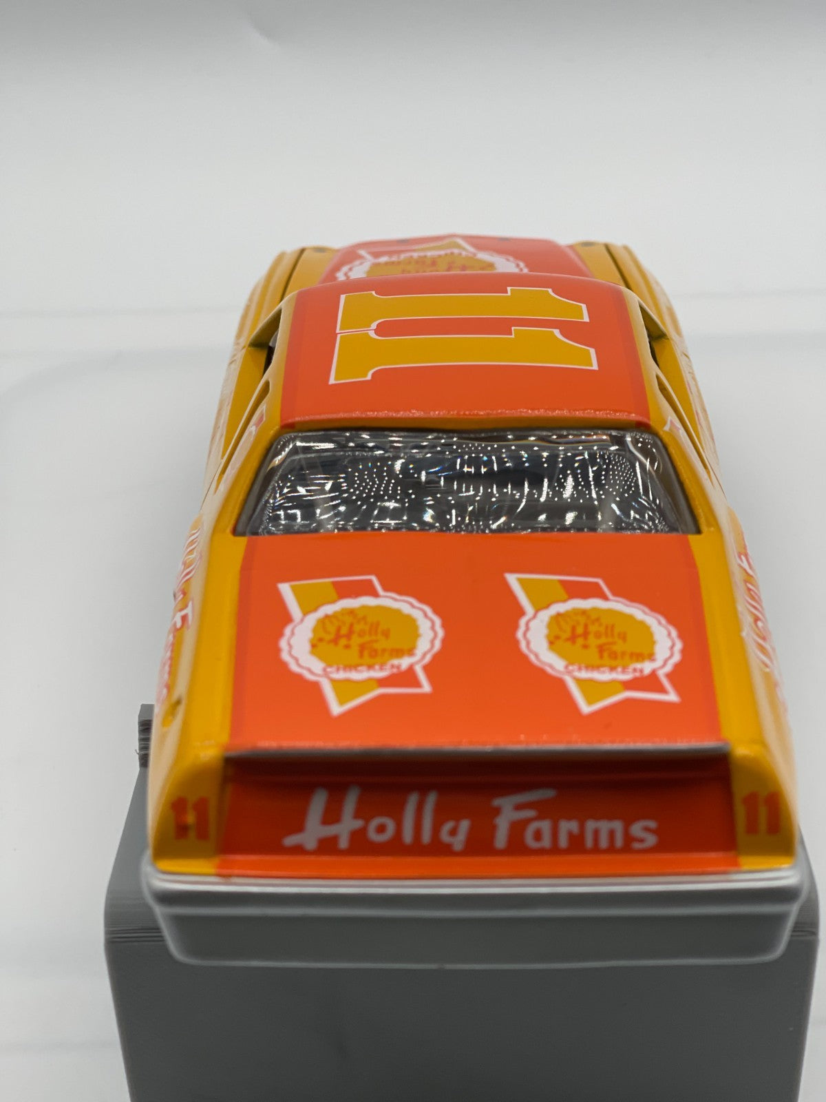 Cale Yarborough #11 Holly Farms 1976 Chevy Malibu 1:24 NASCAR 1/5640