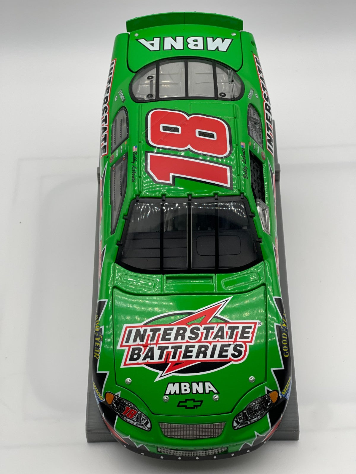 Bobby Labonte #18 Interstate Batteries 2003 Monte Carlo 1:24 NASCAR Diecast - original photograph 4